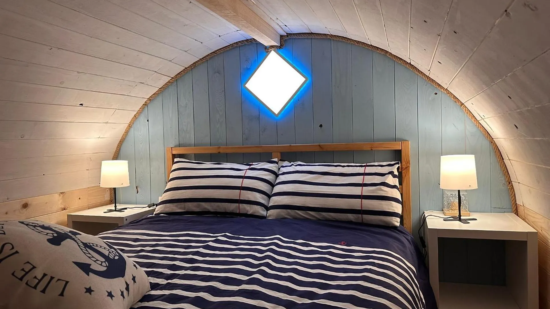 Tiny House - Love Boat Napoli Italia