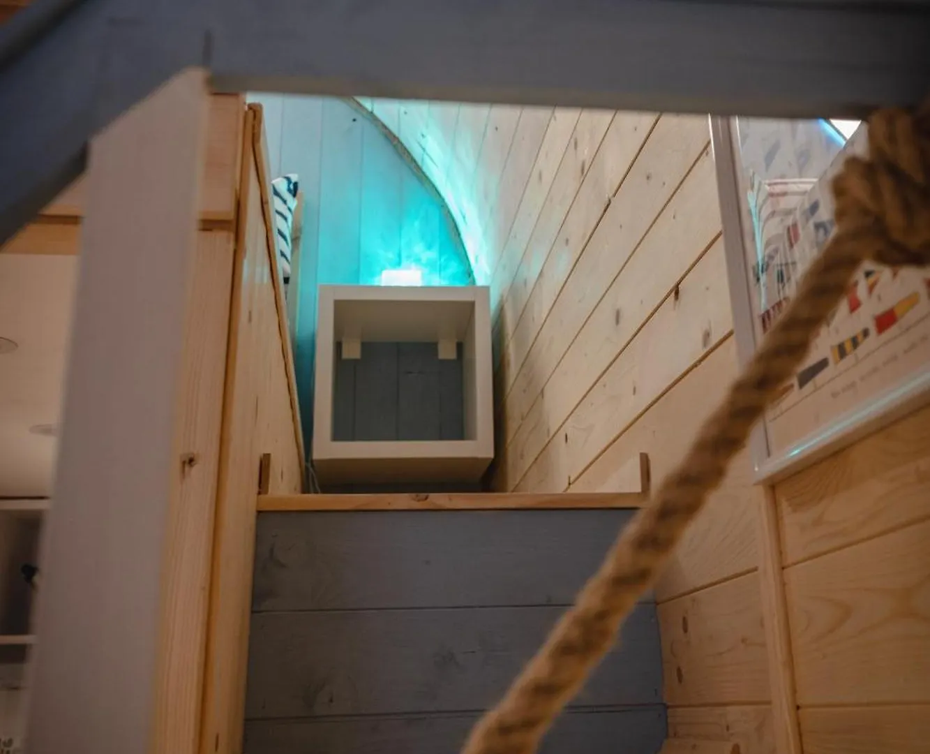 Tiny House - Love Boat Naples
